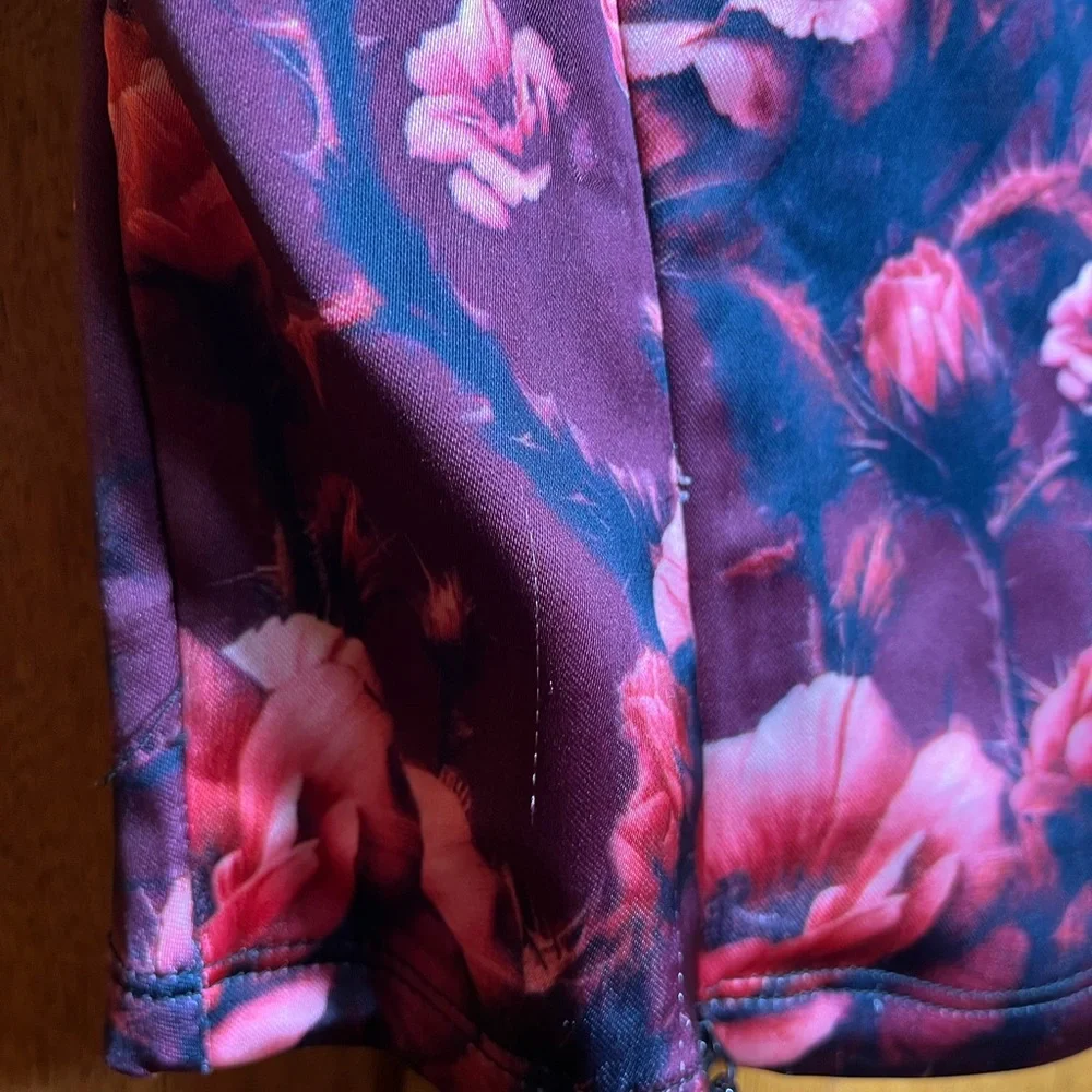 💥HP💥🆕NWT TA3 “Seamed Lushy Satin” Pencil Dress -zipper slit– XS Cranberry Floral - Picture 9 of 16
